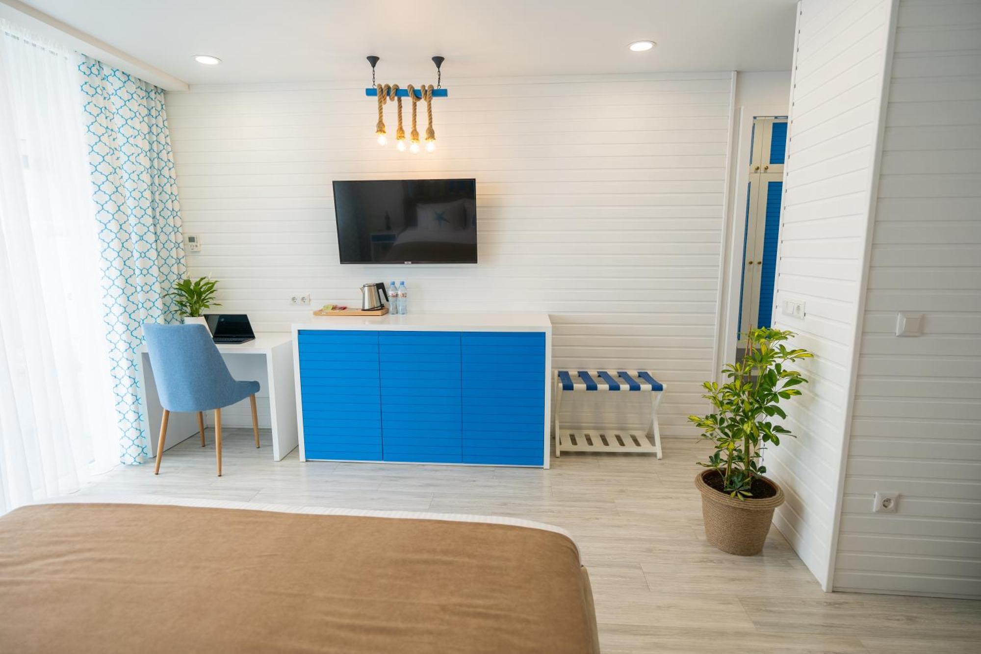 Seagull Beachfront Boutique Hotel 巴统 外观 照片
