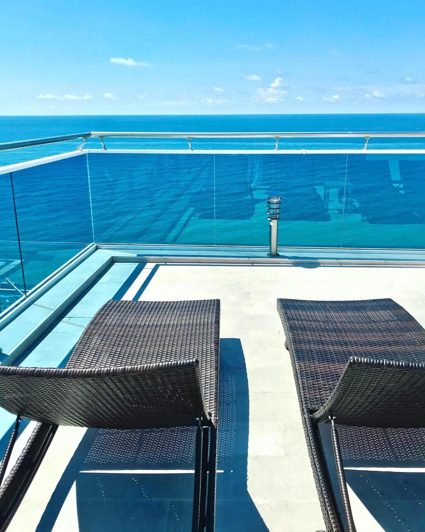 Seagull Beachfront Boutique Hotel 巴统 外观 照片