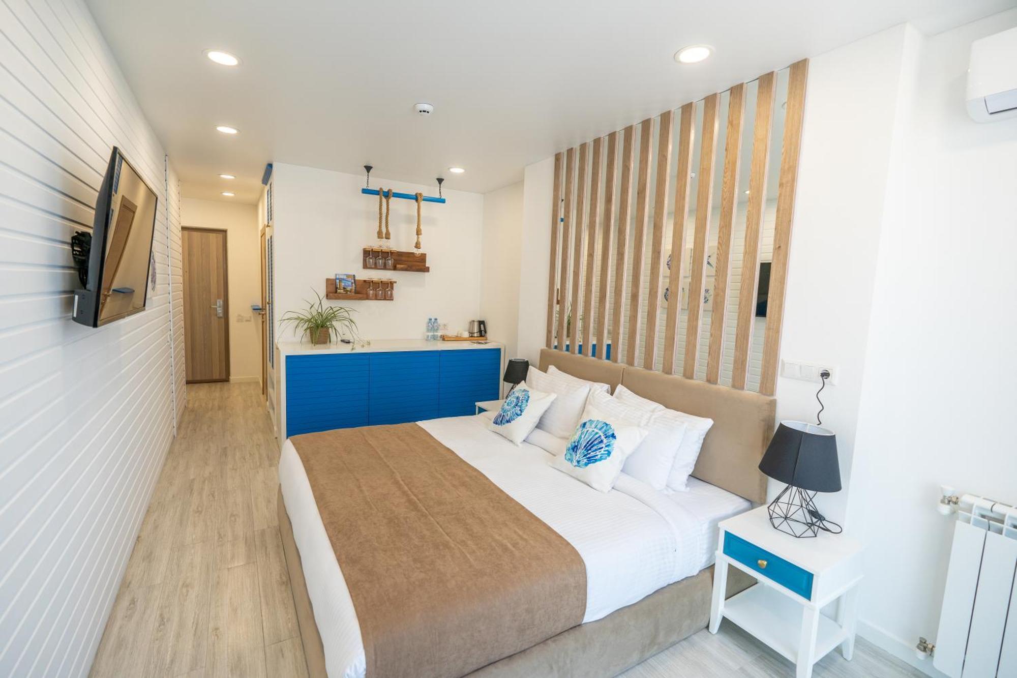 Seagull Beachfront Boutique Hotel 巴统 客房 照片